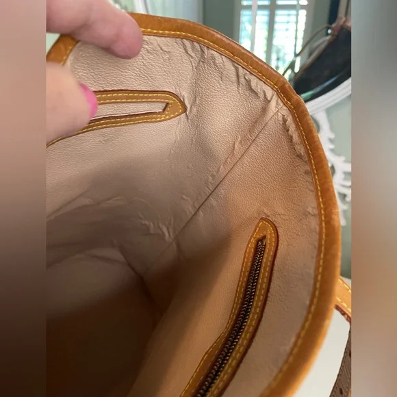 Louis Vuitton Monogram Bucket GM